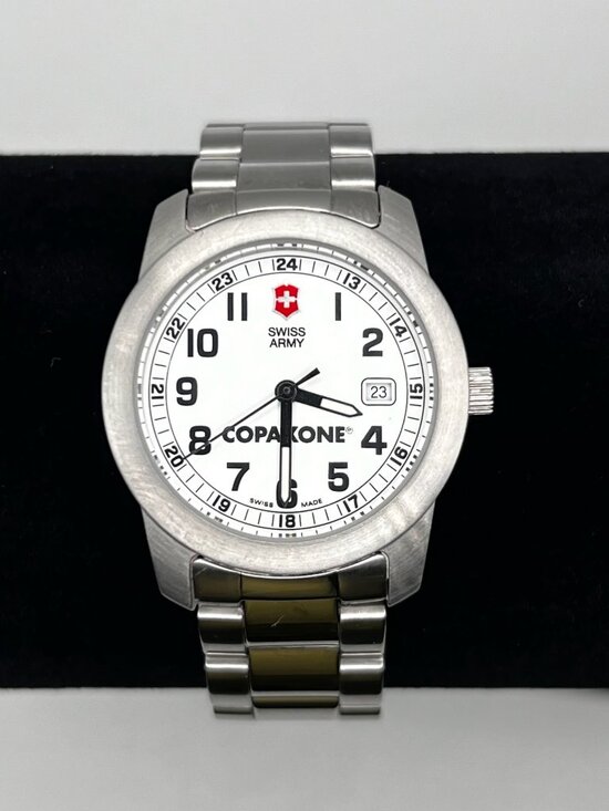 Vintage 90\'s Victorinox Swiss Army IOB Ladies Watch Delta Field Working